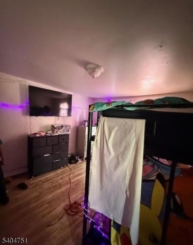 286 N 6Th St, Prospect Park Boro, NJ 07508