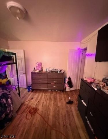 286 N 6Th St, Prospect Park Boro, NJ 07508