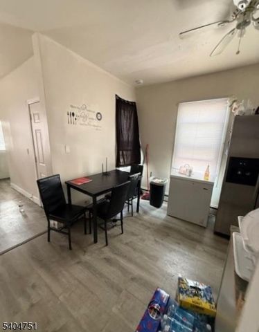 286 N 6Th St, Prospect Park Boro, NJ 07508