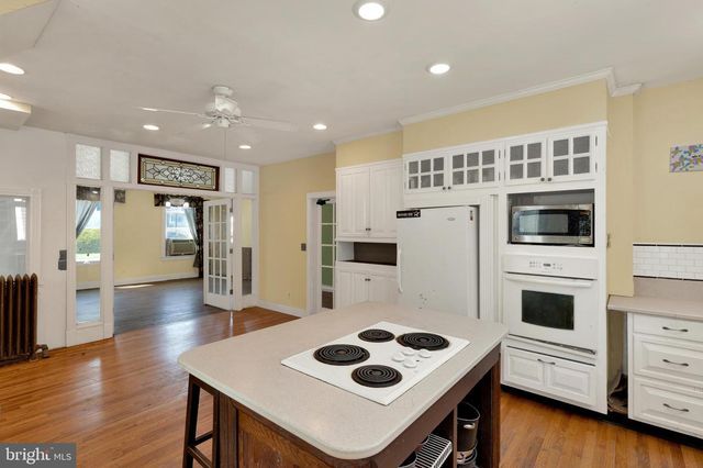 209 W SUNSET AVE, Greensboro, MD 21639