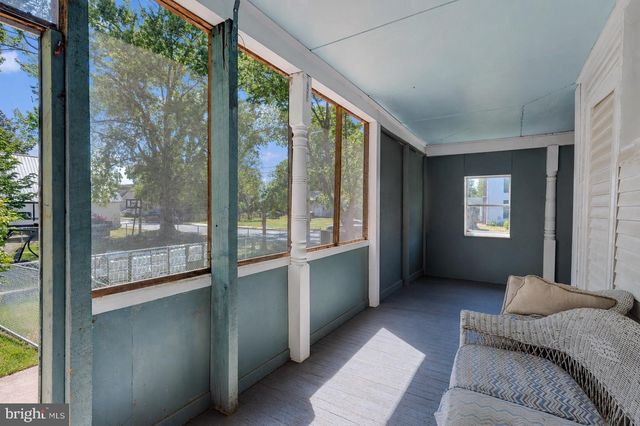 209 W SUNSET AVE, Greensboro, MD 21639