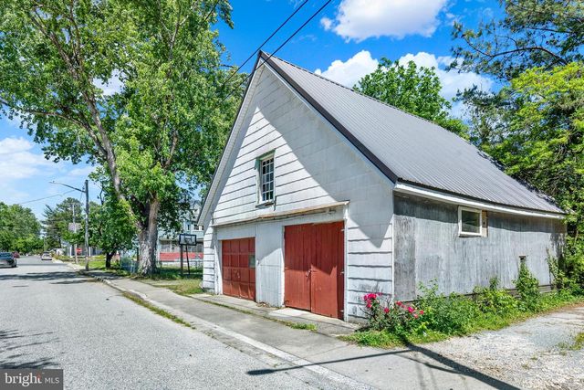 209 W SUNSET AVE, Greensboro, MD 21639