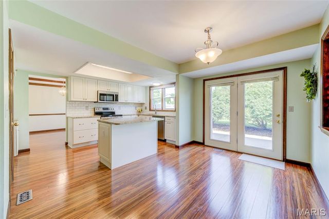 6 Misty Hollow Court, St Charles, MO 63303