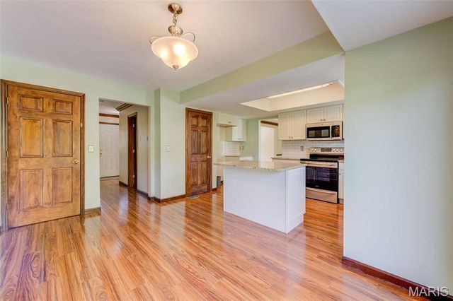 6 Misty Hollow Court, St Charles, MO 63303
