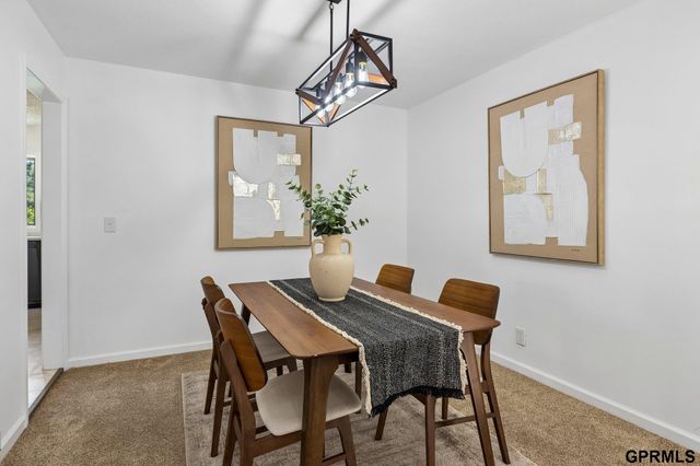 4952 Dumfries Circle, Bellevue, NE 68157