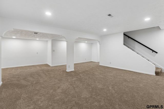 4952 Dumfries Circle, Bellevue, NE 68157