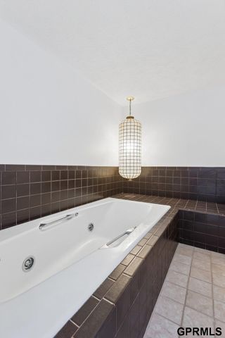 4952 Dumfries Circle, Bellevue, NE 68157