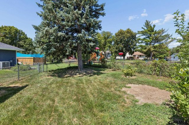 4952 Dumfries Circle, Bellevue, NE 68157