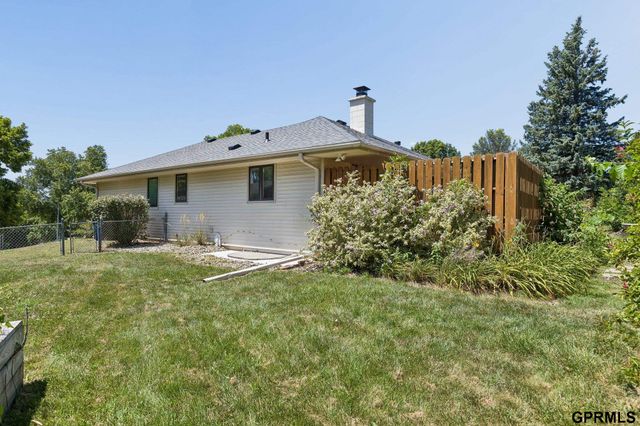 4952 Dumfries Circle, Bellevue, NE 68157