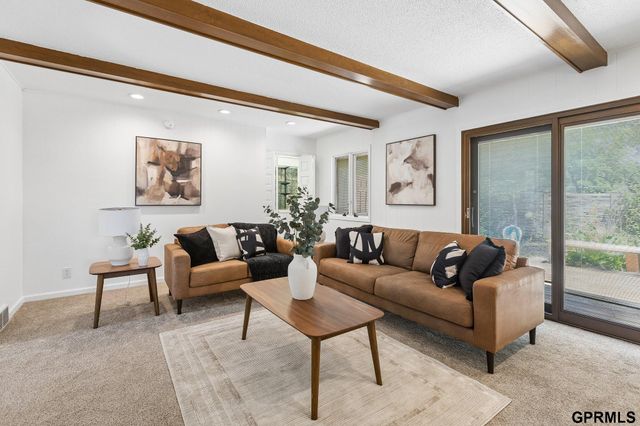 4952 Dumfries Circle, Bellevue, NE 68157