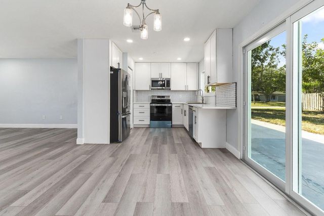 2075 7th Court SW, Vero Beach, FL 32962