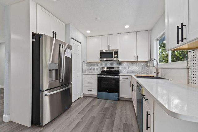 2075 7th Court SW, Vero Beach, FL 32962