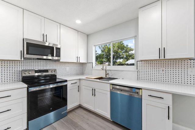 2075 7th Court SW, Vero Beach, FL 32962