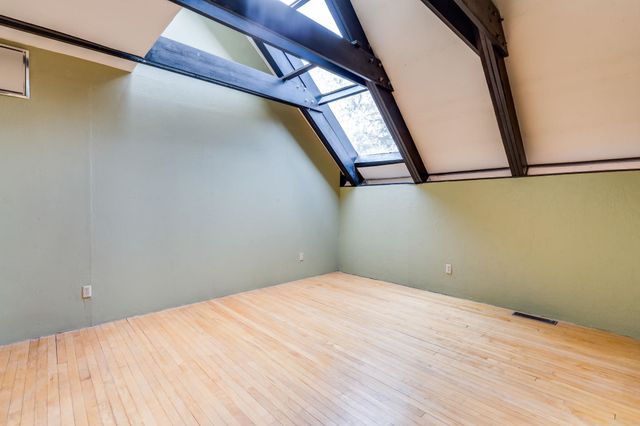 1947 E Marion Rd, Wichita, KS 67216