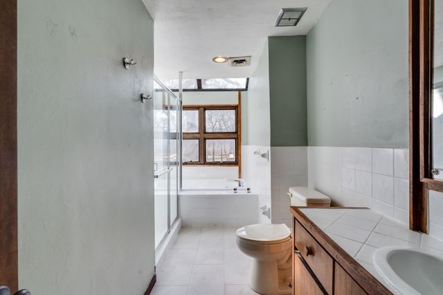 1947 E Marion Rd, Wichita, KS 67216