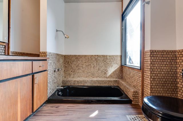 1947 E Marion Rd, Wichita, KS 67216