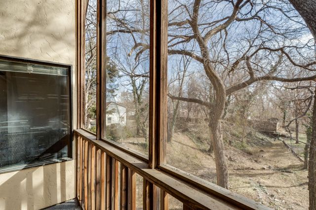 1947 E Marion Rd, Wichita, KS 67216