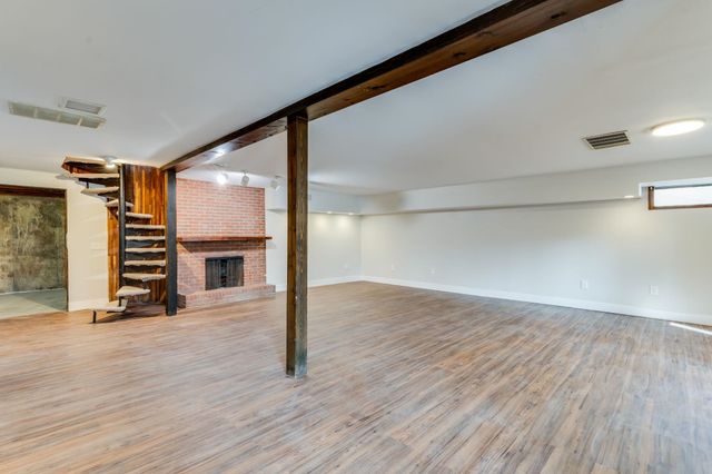 1947 E Marion Rd, Wichita, KS 67216