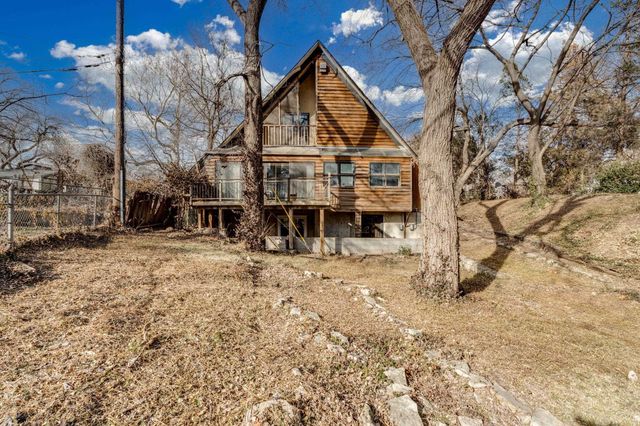 1947 E Marion Rd, Wichita, KS 67216