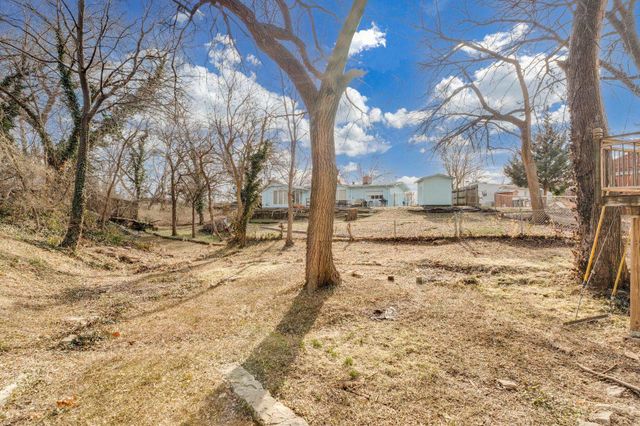 1947 E Marion Rd, Wichita, KS 67216