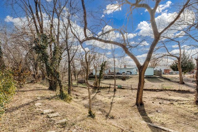 1947 E Marion Rd, Wichita, KS 67216