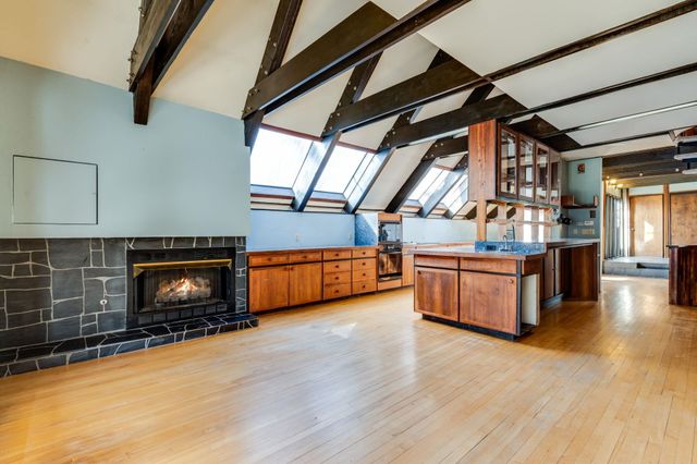 1947 E Marion Rd, Wichita, KS 67216