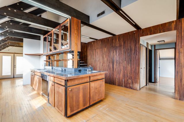 1947 E Marion Rd, Wichita, KS 67216