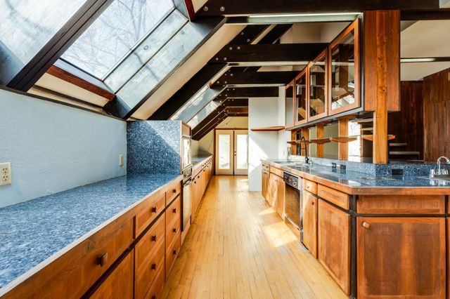 1947 E Marion Rd, Wichita, KS 67216