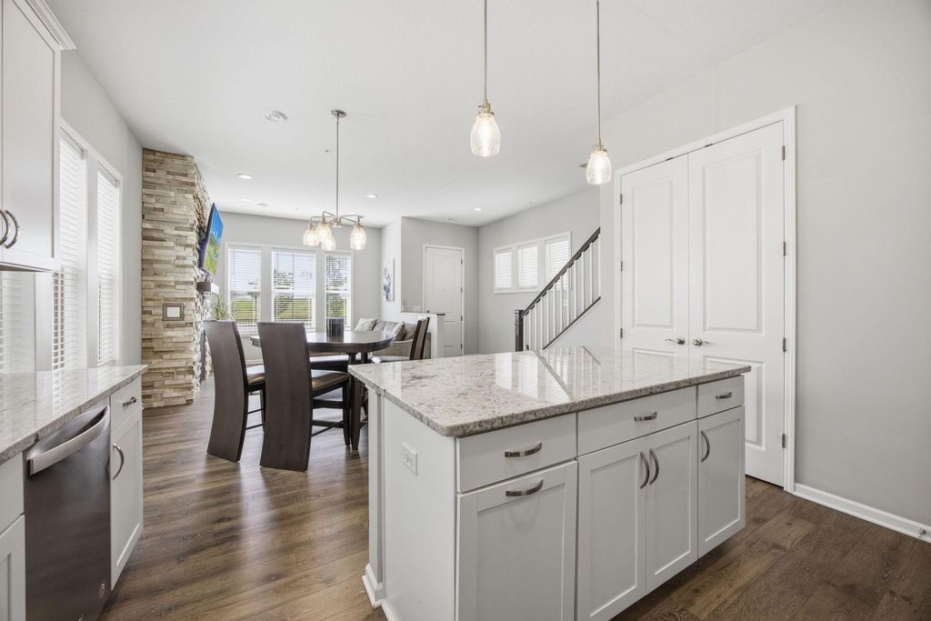 8164 Arrowwood Lane N, Maple Grove, MN 55369 — photo 4