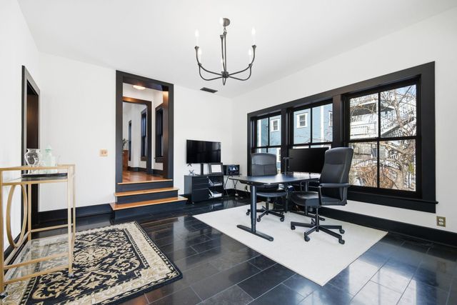 53 Irvine Park, Saint Paul, MN 55102