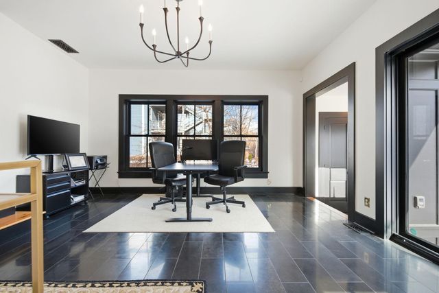 53 Irvine Park, Saint Paul, MN 55102