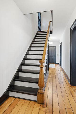 53 Irvine Park, Saint Paul, MN 55102