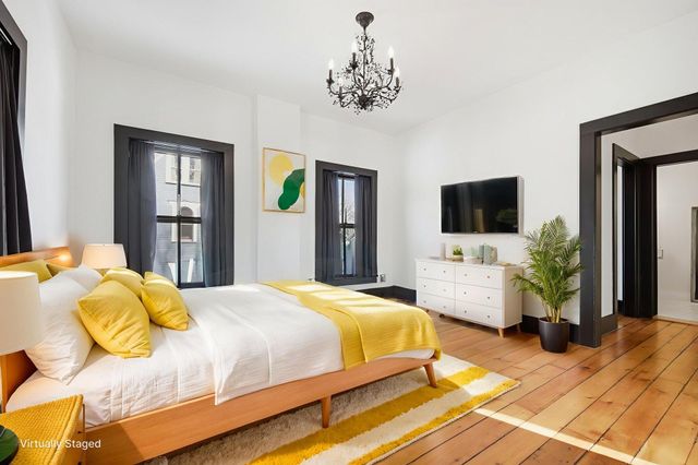 53 Irvine Park, Saint Paul, MN 55102