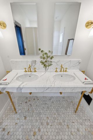 53 Irvine Park, Saint Paul, MN 55102