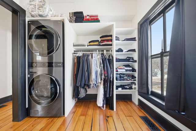 53 Irvine Park, Saint Paul, MN 55102