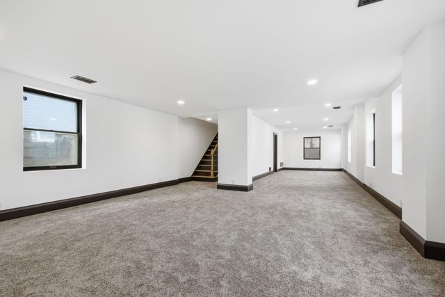 53 Irvine Park, Saint Paul, MN 55102