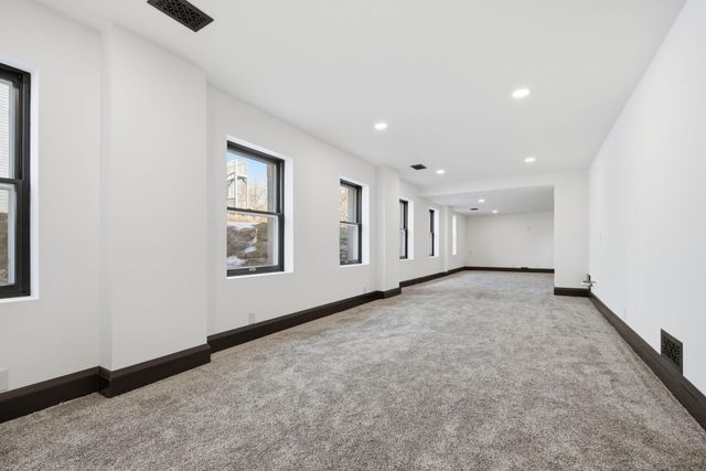 53 Irvine Park, Saint Paul, MN 55102