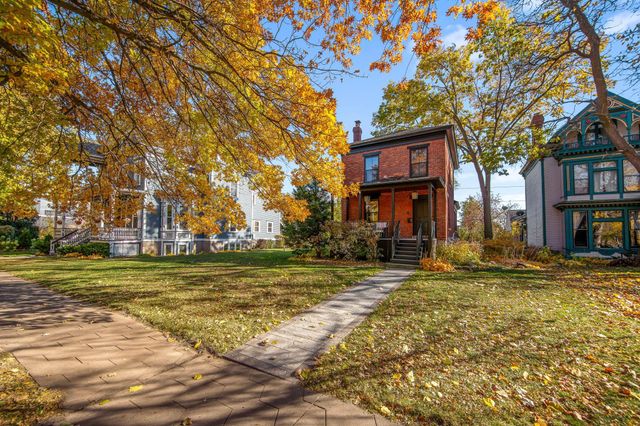 53 Irvine Park, Saint Paul, MN 55102