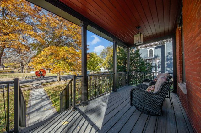 53 Irvine Park, Saint Paul, MN 55102