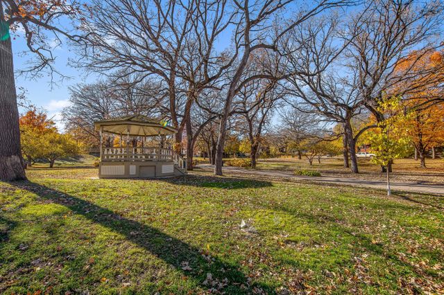 53 Irvine Park, Saint Paul, MN 55102