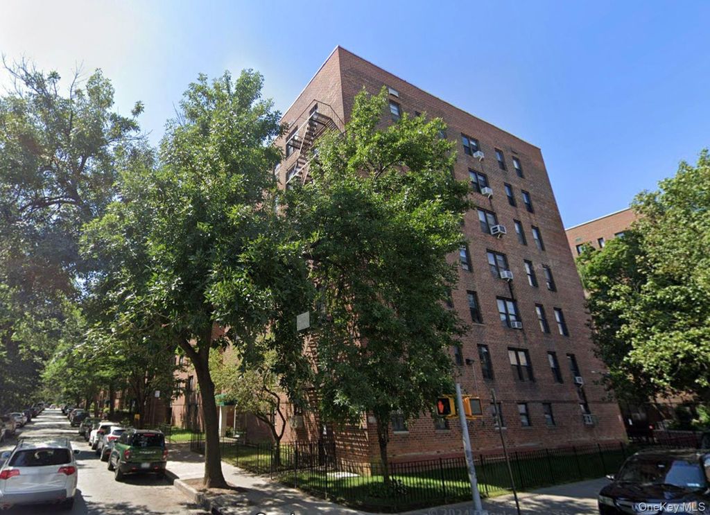 33-46 92nd Street 3M, Jackson Heights, NY 11372