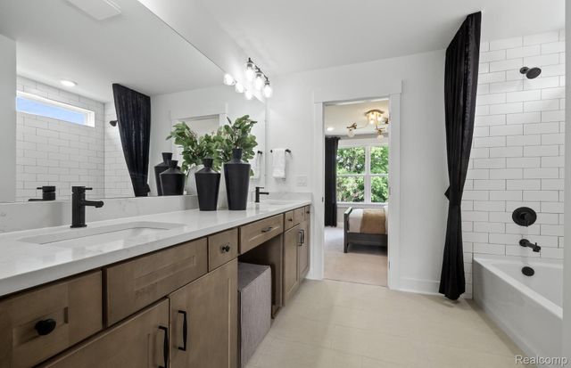 6450 Tarr Road, Pittsfield Charter Township, MI 48197