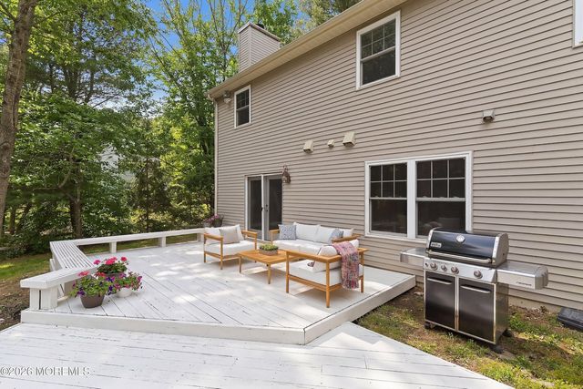 565 Buttonwood Drive, Jackson, NJ 08527