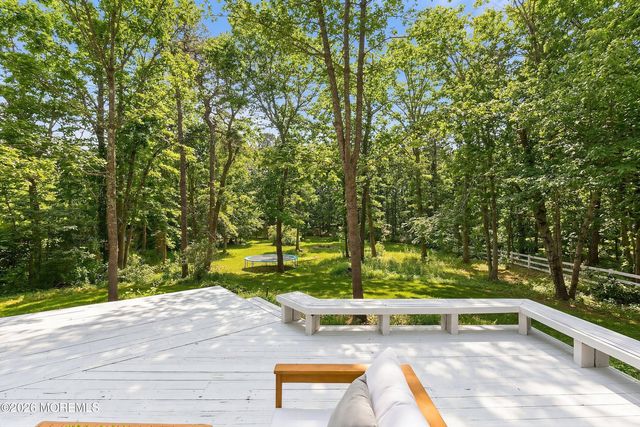 565 Buttonwood Drive, Jackson, NJ 08527