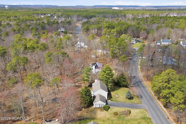 565 Buttonwood Drive, Jackson, NJ 08527