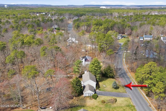 565 Buttonwood Drive, Jackson, NJ 08527