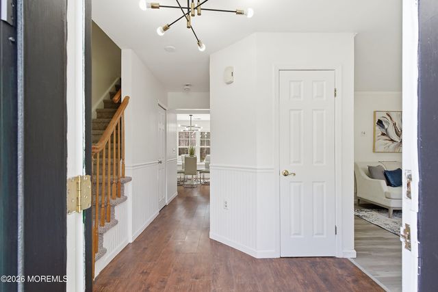 565 Buttonwood Drive, Jackson, NJ 08527