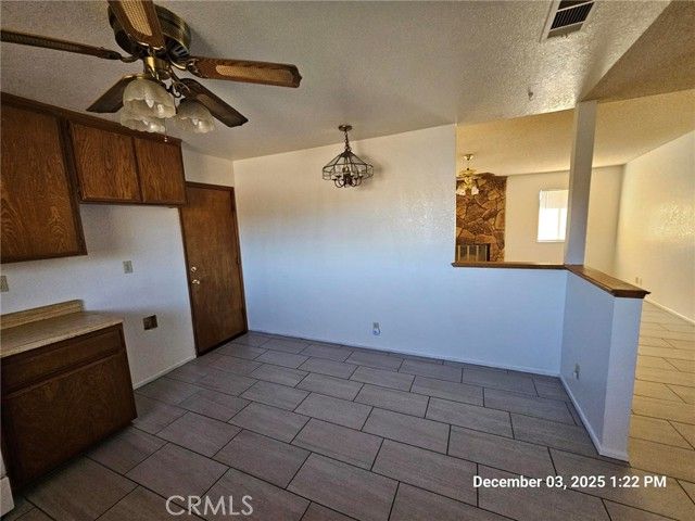 18891 Rocksprings Road, Hesperia, CA 92345