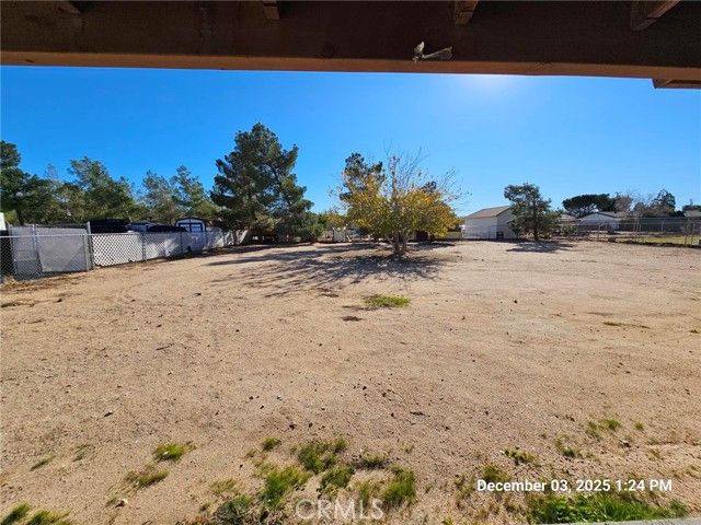 18891 Rocksprings Road, Hesperia, CA 92345