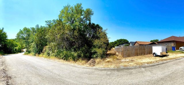 5102 Stoneridge Drive, Granbury, TX 76048